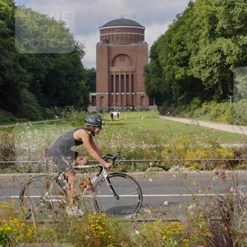 14.09.2025 - Stadtparktriathlon Michael Burmester http://msf.ph/oto/8904681 14.09.2025 11:39:02 Radfahren 949, 952, 998, 1014, 1025, 1086, 1099 meine-sportfotos.de