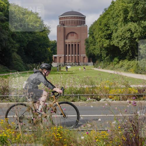 14.09.2025 - Stadtparktriathlon Michael Burmester http://msf.ph/oto/8904690 14.09.2025 11:39:27 Radfahren 927, 940, 960, 1031, 1058, 1073, 1087, 1110 meine-sportfotos.de