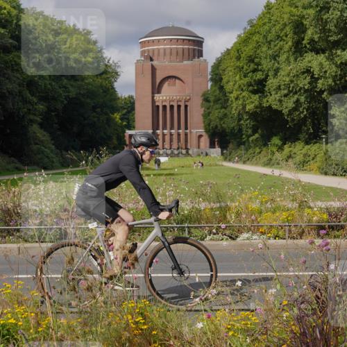 14.09.2025 - Stadtparktriathlon Michael Burmester http://msf.ph/oto/8904696 14.09.2025 11:39:38 Radfahren 1031, 1073, 1088, 1108, 1110, 1120 meine-sportfotos.de