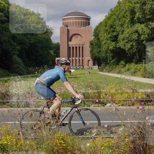 14.09.2025 - Stadtparktriathlon Michael Burmester http://msf.ph/oto/8904697 14.09.2025 11:39:42 Radfahren 1063, 1088, 1095, 1108, 1120 meine-sportfotos.de