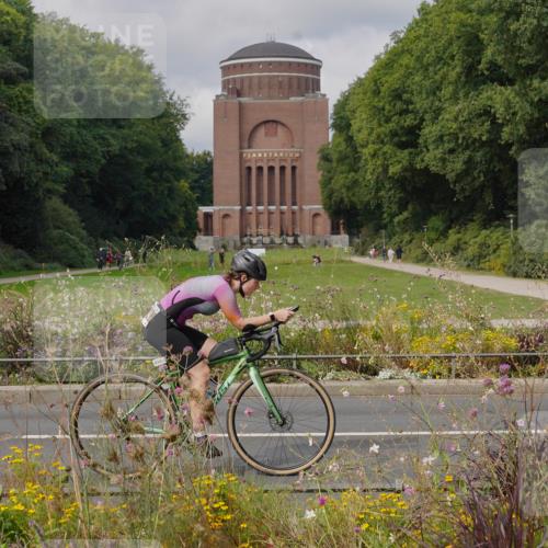 14.09.2025 - Stadtparktriathlon Michael Burmester http://msf.ph/oto/8904747 14.09.2025 11:42:26 Radfahren 934, 935, 962, 969, 979, 1011, 1012, 1023, 1066, 1084, 1092 meine-sportfotos.de