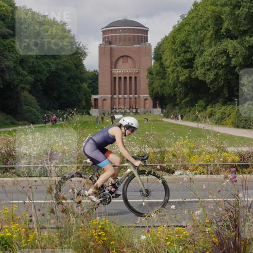 14.09.2025 - Stadtparktriathlon Michael Burmester http://msf.ph/oto/8904749 14.09.2025 11:42:29 Radfahren 934, 935, 962, 979, 993, 1011, 1012, 1023, 1066, 1076, 1092 meine-sportfotos.de