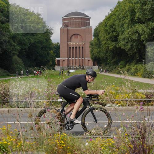 14.09.2025 - Stadtparktriathlon Michael Burmester http://msf.ph/oto/8904753 14.09.2025 11:42:36 Radfahren 993, 997, 1005, 1011, 1023, 1066, 1076, 1092, 1103, 1113 meine-sportfotos.de