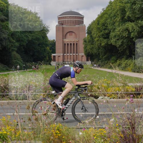 14.09.2025 - Stadtparktriathlon Michael Burmester http://msf.ph/oto/8904754 14.09.2025 11:42:37 Radfahren 993, 997, 1005, 1011, 1017, 1023, 1072, 1076, 1092, 1103, 1113 meine-sportfotos.de