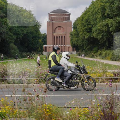 14.09.2025 - Stadtparktriathlon Michael Burmester http://msf.ph/oto/8904758 14.09.2025 11:42:42 Radfahren 993, 997, 1000, 1005, 1017, 1072, 1076, 1094, 1103, 1113 meine-sportfotos.de