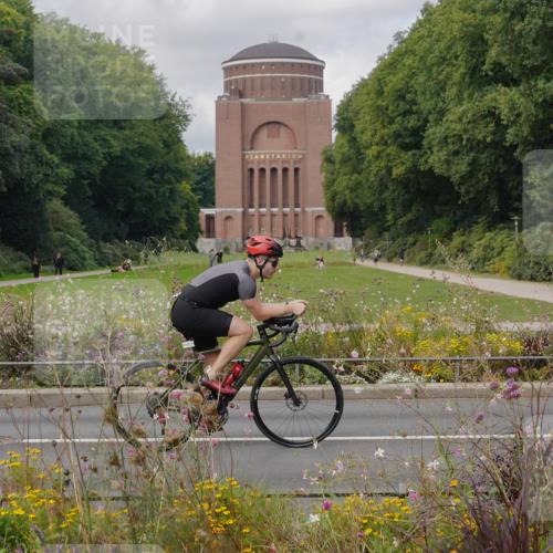 14.09.2025 - Stadtparktriathlon Michael Burmester http://msf.ph/oto/8904784 14.09.2025 11:43:48 Radfahren 932, 1081, 1097, 1112 meine-sportfotos.de