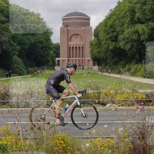 14.09.2025 - Stadtparktriathlon Michael Burmester http://msf.ph/oto/8904787 14.09.2025 11:44:02 Radfahren 925, 1020, 1027, 1083, 1101 meine-sportfotos.de