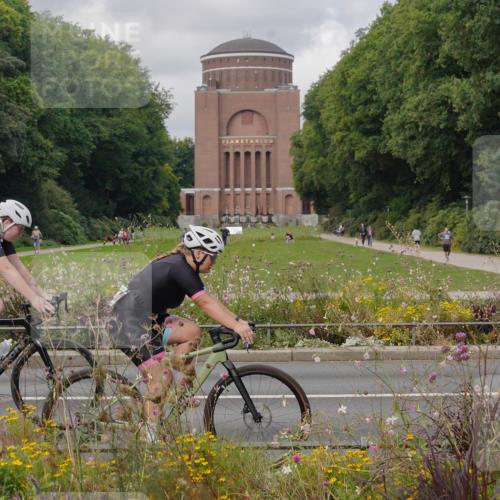 14.09.2025 - Stadtparktriathlon Michael Burmester http://msf.ph/oto/8904800 14.09.2025 11:44:36 Radfahren 931, 938, 944, 973, 982, 989, 995, 1009, 1051, 1080 meine-sportfotos.de