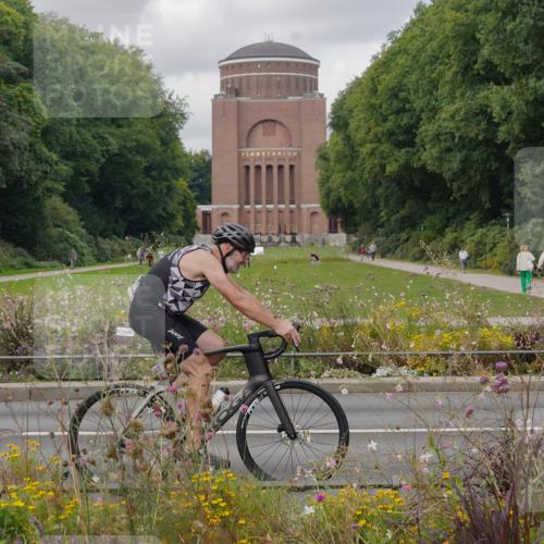 14.09.2025 - Stadtparktriathlon Michael Burmester http://msf.ph/oto/8904815 14.09.2025 11:45:35 Radfahren 963, 975, 981, 1033, 1064 meine-sportfotos.de