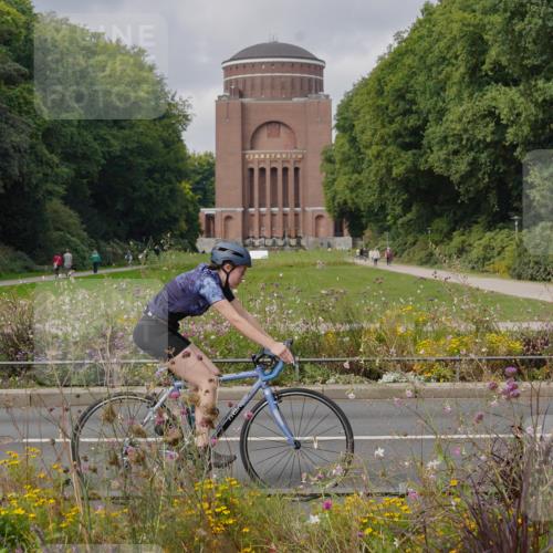 14.09.2025 - Stadtparktriathlon Michael Burmester http://msf.ph/oto/8904870 14.09.2025 11:48:42 Radfahren 950, 951, 992, 1022, 1071 meine-sportfotos.de
