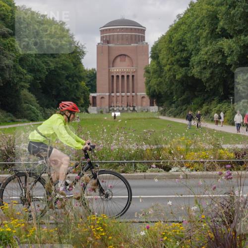 14.09.2025 - Stadtparktriathlon Michael Burmester http://msf.ph/oto/8904892 14.09.2025 11:50:00 Radfahren 979, 1007, 1084, 1103, 1121 meine-sportfotos.de