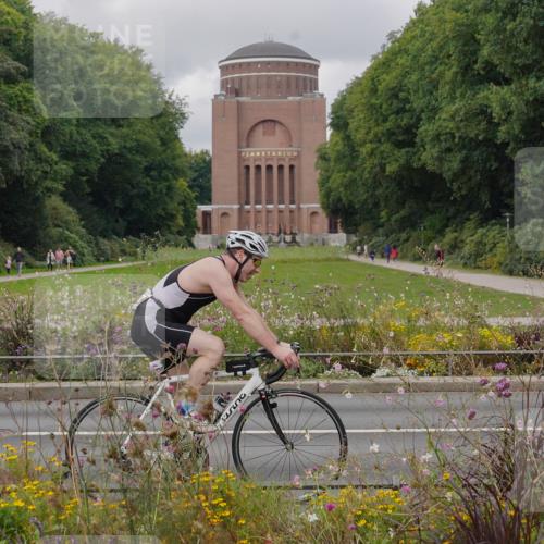 14.09.2025 - Stadtparktriathlon Michael Burmester http://msf.ph/oto/8904917 14.09.2025 11:51:13 Radfahren 962, 974, 976, 1097, 1101 meine-sportfotos.de