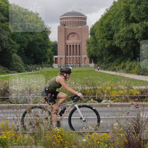 14.09.2025 - Stadtparktriathlon Michael Burmester http://msf.ph/oto/8904969 14.09.2025 11:53:46 Radfahren 995, 1031, 1046, 1062, 1063, 1069, 1086, 1099 meine-sportfotos.de