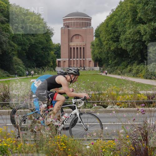 14.09.2025 - Stadtparktriathlon Michael Burmester http://msf.ph/oto/8904976 14.09.2025 11:54:03 Radfahren 975, 993, 1036, 1058, 1096, 1185 meine-sportfotos.de