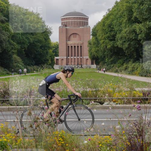 14.09.2025 - Stadtparktriathlon Michael Burmester http://msf.ph/oto/8904977 14.09.2025 11:54:06 Radfahren 975, 993, 1036, 1058, 1081, 1087, 1096, 1185 meine-sportfotos.de