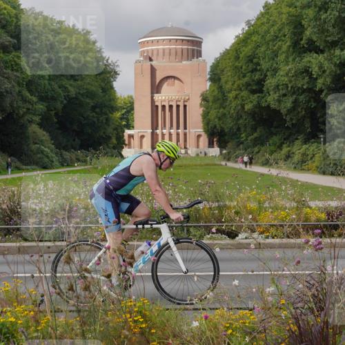 14.09.2025 - Stadtparktriathlon Michael Burmester http://msf.ph/oto/8904981 14.09.2025 11:54:16 Radfahren 1025, 1060, 1081, 1087, 1209 meine-sportfotos.de