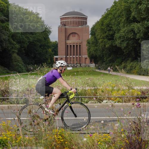 14.09.2025 - Stadtparktriathlon Michael Burmester http://msf.ph/oto/8905012 14.09.2025 11:56:11 Radfahren 1014, 1022, 1082, 1089, 1113, 1170, 1214 meine-sportfotos.de