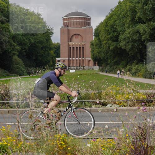 14.09.2025 - Stadtparktriathlon Michael Burmester http://msf.ph/oto/8905015 14.09.2025 11:56:17 Radfahren 1022, 1089, 1170, 1214 meine-sportfotos.de