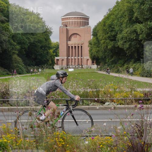 14.09.2025 - Stadtparktriathlon Michael Burmester http://msf.ph/oto/8905024 14.09.2025 11:56:46 Radfahren 949, 964, 1053, 1071, 1088, 1123, 1144, 1217 meine-sportfotos.de