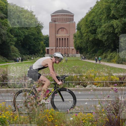 14.09.2025 - Stadtparktriathlon Michael Burmester http://msf.ph/oto/8905052 14.09.2025 11:58:10 Radfahren 1001, 1002, 1040, 1043, 1080, 1112 meine-sportfotos.de