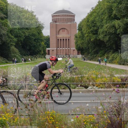 14.09.2025 - Stadtparktriathlon Michael Burmester http://msf.ph/oto/8905054 14.09.2025 11:58:17 Radfahren 945, 1001, 1002, 1040, 1083, 1101, 1112, 1121, 1143, 1155, 1160, 1180, 1213 meine-sportfotos.de