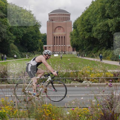 14.09.2025 - Stadtparktriathlon Michael Burmester http://msf.ph/oto/8905062 14.09.2025 11:58:36 Radfahren 972, 1059, 1097, 1098, 1102, 1128, 1156, 1193 meine-sportfotos.de