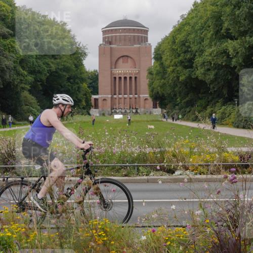14.09.2025 - Stadtparktriathlon Michael Burmester http://msf.ph/oto/8905063 14.09.2025 11:58:37 Radfahren 972, 1059, 1097, 1098, 1102, 1128, 1156, 1193 meine-sportfotos.de