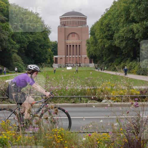 14.09.2025 - Stadtparktriathlon Michael Burmester http://msf.ph/oto/8905064 14.09.2025 11:58:38 Radfahren 972, 1059, 1066, 1097, 1102, 1128, 1156, 1193 meine-sportfotos.de