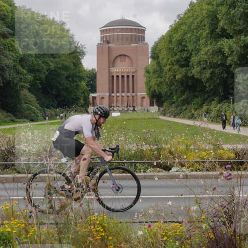 14.09.2025 - Stadtparktriathlon Michael Burmester http://msf.ph/oto/8905090 14.09.2025 11:59:56 Radfahren 980, 1115, 1202 meine-sportfotos.de