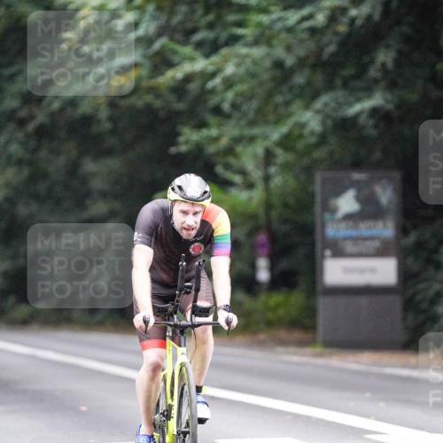14.09.2025 - Stadtparktriathlon Michael Burmester http://msf.ph/oto/8906010 14.09.2025 09:04:10 Radfahren 319, 336, 357, 369 meine-sportfotos.de