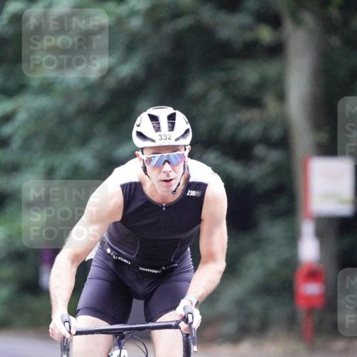 14.09.2025 - Stadtparktriathlon Michael Burmester http://msf.ph/oto/8906041 14.09.2025 09:04:25 Radfahren 303, 315, 332, 338, 360, 372 meine-sportfotos.de