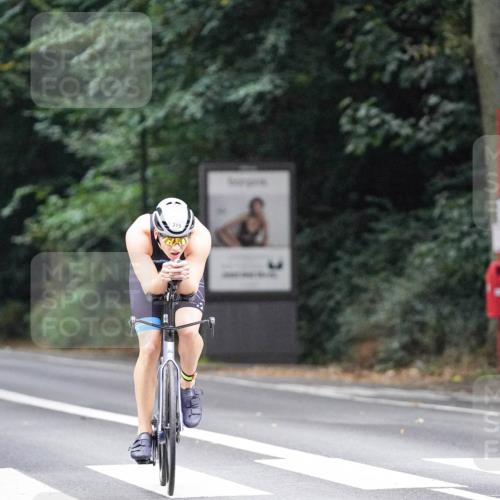 14.09.2025 - Stadtparktriathlon Michael Burmester http://msf.ph/oto/8906046 14.09.2025 09:04:33 Radfahren 315, 316, 360 meine-sportfotos.de