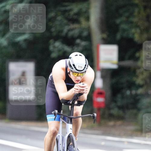 14.09.2025 - Stadtparktriathlon Michael Burmester http://msf.ph/oto/8906051 14.09.2025 09:04:33 Radfahren 315, 316, 360 meine-sportfotos.de