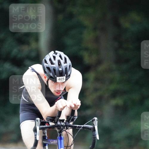 14.09.2025 - Stadtparktriathlon Michael Burmester http://msf.ph/oto/8906083 14.09.2025 09:04:56 Radfahren 378, 405, 435 meine-sportfotos.de