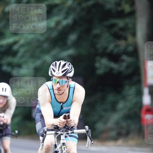 14.09.2025 - Stadtparktriathlon Michael Burmester http://msf.ph/oto/8906178 14.09.2025 09:06:11 Radfahren 335, 359, 431 meine-sportfotos.de
