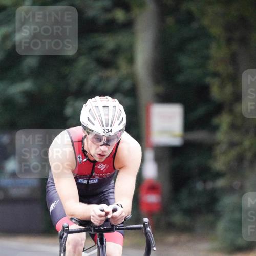 14.09.2025 - Stadtparktriathlon Michael Burmester http://msf.ph/oto/8906217 14.09.2025 09:06:44 Radfahren 334, 344, 374 meine-sportfotos.de