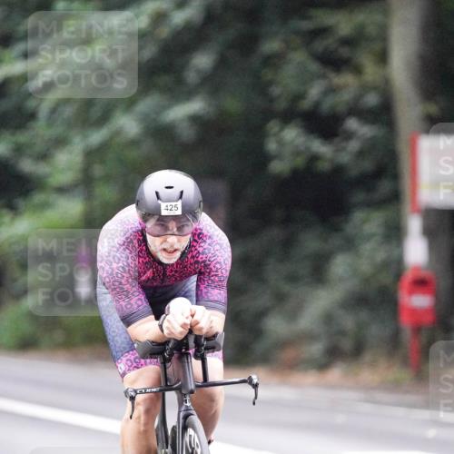 14.09.2025 - Stadtparktriathlon Michael Burmester http://msf.ph/oto/8906256 14.09.2025 09:07:36 Radfahren 304, 419, 425 meine-sportfotos.de