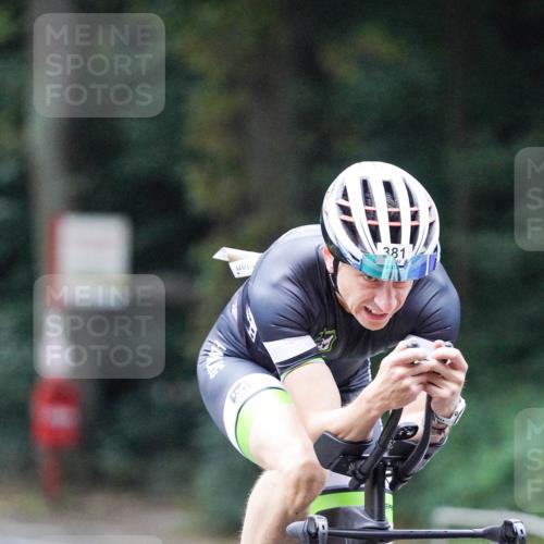 14.09.2025 - Stadtparktriathlon Michael Burmester http://msf.ph/oto/8906316 14.09.2025 09:08:28 Radfahren 301, 371, 373, 381, 393, 400, 430 meine-sportfotos.de
