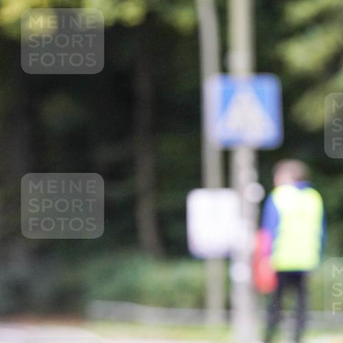 14.09.2025 - Stadtparktriathlon Michael Burmester http://msf.ph/oto/8906333 14.09.2025 09:08:33 Radfahren 301, 326, 345, 363, 370, 371, 373, 381, 383, 393, 400, 418, 430 meine-sportfotos.de