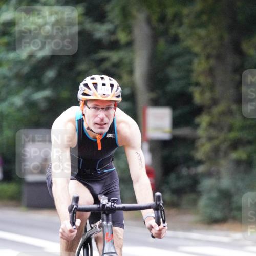 14.09.2025 - Stadtparktriathlon Michael Burmester http://msf.ph/oto/8906359 14.09.2025 09:08:41 Radfahren 318, 326, 339, 340, 342, 345, 347, 363, 365, 370, 383, 392, 410, 418, 437 meine-sportfotos.de
