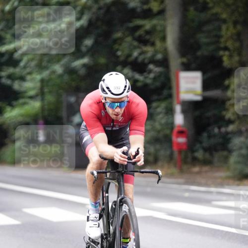 14.09.2025 - Stadtparktriathlon Michael Burmester http://msf.ph/oto/8906398 14.09.2025 09:08:50 Radfahren 342, 365, 392, 410, 437 meine-sportfotos.de