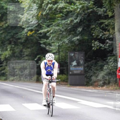 14.09.2025 - Stadtparktriathlon Michael Burmester http://msf.ph/oto/8906522 14.09.2025 09:10:15 Radfahren 336, 391, 414 meine-sportfotos.de