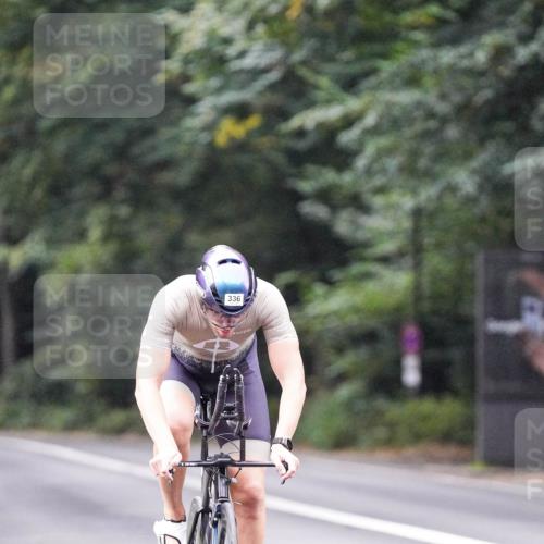 14.09.2025 - Stadtparktriathlon Michael Burmester http://msf.ph/oto/8906528 14.09.2025 09:10:22 Radfahren 336 meine-sportfotos.de
