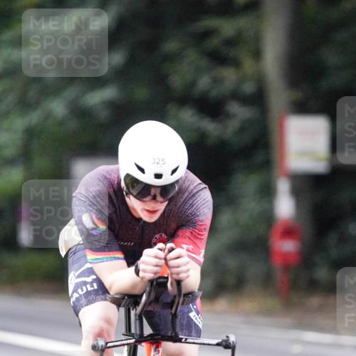 14.09.2025 - Stadtparktriathlon Michael Burmester http://msf.ph/oto/8906562 14.09.2025 09:10:37 Radfahren 303, 319, 325, 367, 369, 372, 395, 420 meine-sportfotos.de