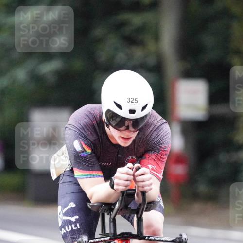 14.09.2025 - Stadtparktriathlon Michael Burmester http://msf.ph/oto/8906564 14.09.2025 09:10:37 Radfahren 303, 319, 325, 367, 369, 372, 395, 420 meine-sportfotos.de