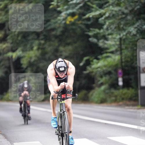 14.09.2025 - Stadtparktriathlon Michael Burmester http://msf.ph/oto/8906622 14.09.2025 09:11:05 Radfahren 330, 351, 355, 360 meine-sportfotos.de