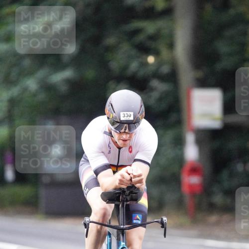 14.09.2025 - Stadtparktriathlon Michael Burmester http://msf.ph/oto/8906638 14.09.2025 09:11:11 Radfahren 330, 332, 351, 355, 408, 436, 476 meine-sportfotos.de