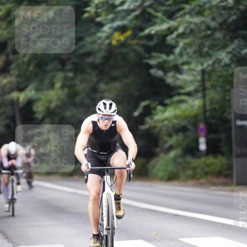 14.09.2025 - Stadtparktriathlon Michael Burmester http://msf.ph/oto/8906650 14.09.2025 09:11:15 Radfahren 312, 313, 330, 332, 408, 416, 436, 476 meine-sportfotos.de