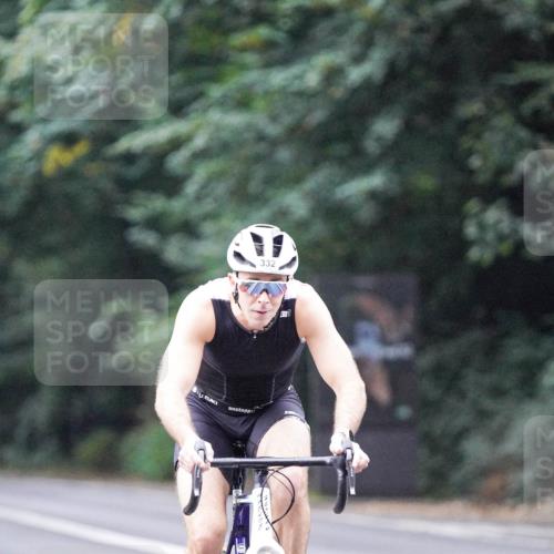 14.09.2025 - Stadtparktriathlon Michael Burmester http://msf.ph/oto/8906652 14.09.2025 09:11:16 Radfahren 312, 313, 321, 330, 332, 408, 416, 436, 476 meine-sportfotos.de