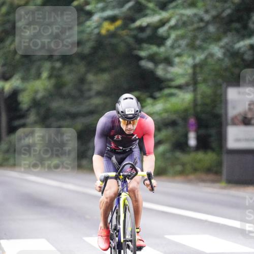 14.09.2025 - Stadtparktriathlon Michael Burmester http://msf.ph/oto/8906689 14.09.2025 09:11:30 Radfahren 316, 321, 378, 405, 423 meine-sportfotos.de